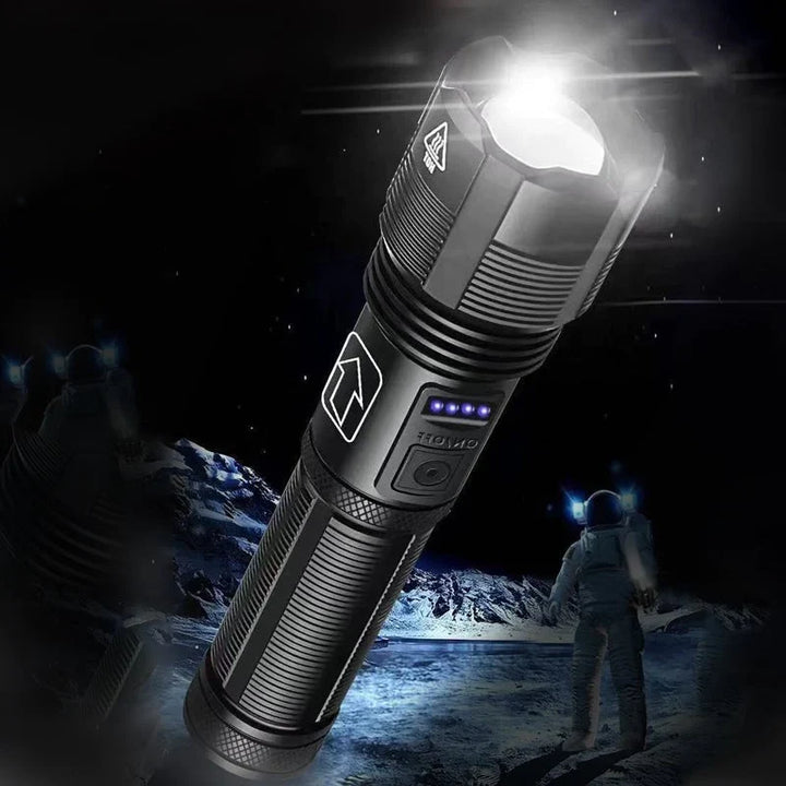 Handliche Hochleistungs-LED Taschenlampe für Camping & Notfall, 5 Modi, USB aufladbar.