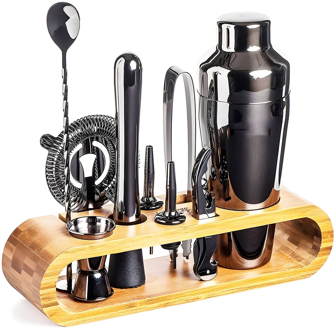 10-teiliges Cocktail-Shaker-Set aus glänzendem Edelstahl für professionelle Mixgetränke in der Hausbar.