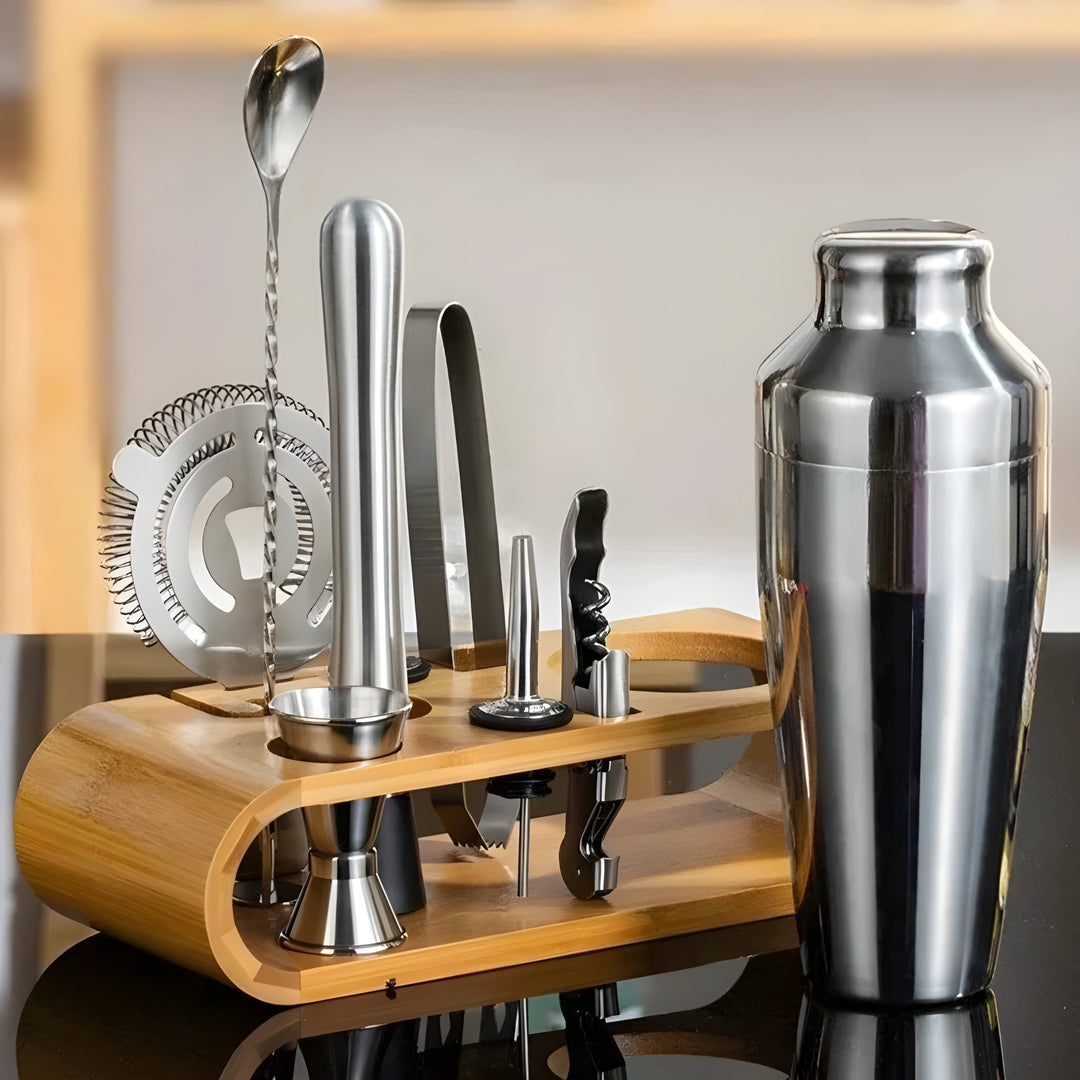 Hochwertiges Barkeeper-Set aus Edelstahl, perfekt zum Mixen von Cocktails und Drinks für Partys.