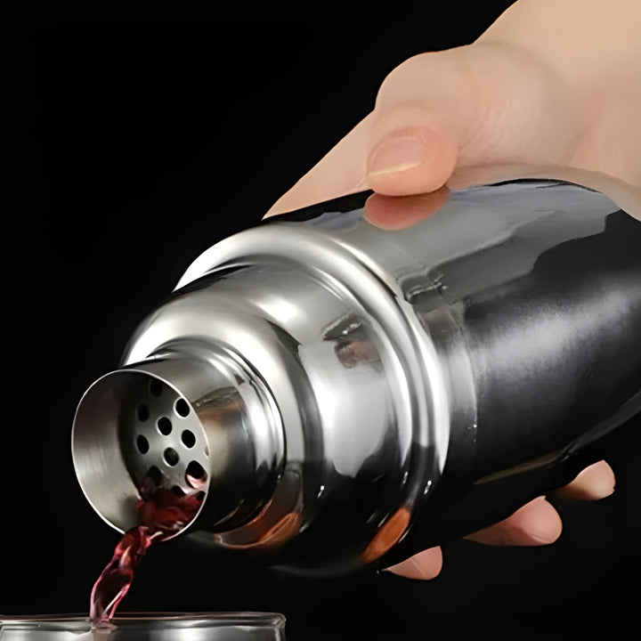 Edles Cocktail-Shaker-Set aus Edelstahl als perfektes Geschenk für Bartender und Cocktail-Liebhaber.