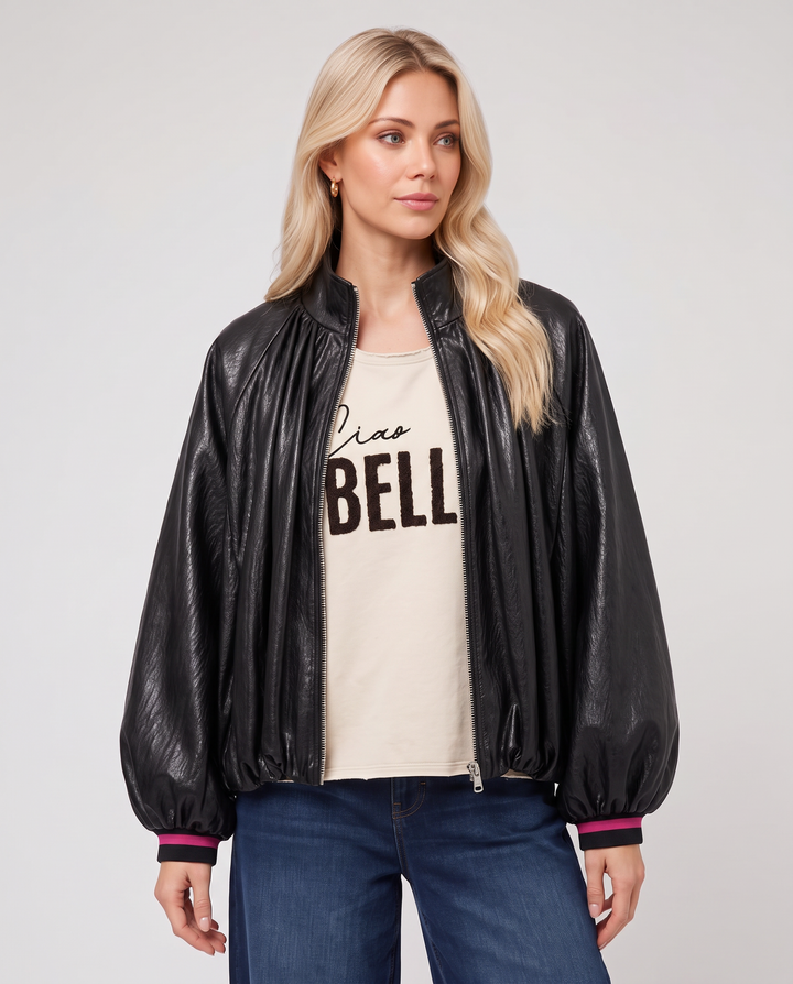 Chice Damenjacke im Oversized-Look mit elegantem Stehkragen & auffälligen Ballonärmeln. Perfekt als stylische Übergangsjacke.