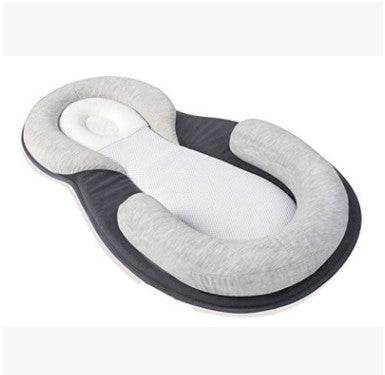 Ergonomische Babystütze, die optimale Unterstützung für die gesunde Entwicklung von Neugeborenen bietet.