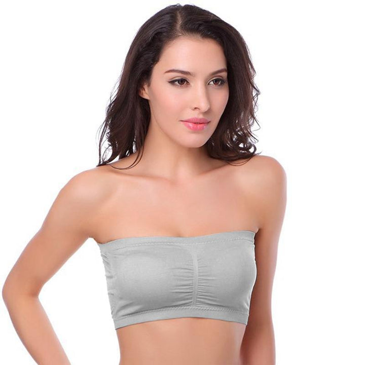 Hochwertiger trägerloser Damen Bandeau-BH, nahtlos & rutschfest. Bietet Push-up und Komfort als Basic-Dessous.