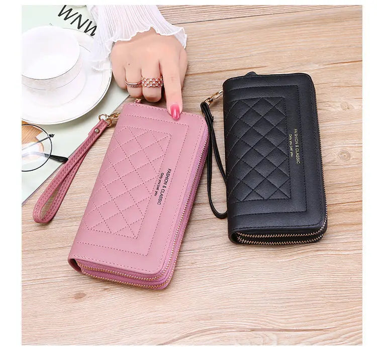 Hochwertige Damen Abendtasche/Clutch in Schwarz mit Doppelreißverschluss für einen glamourösen Auftritt.