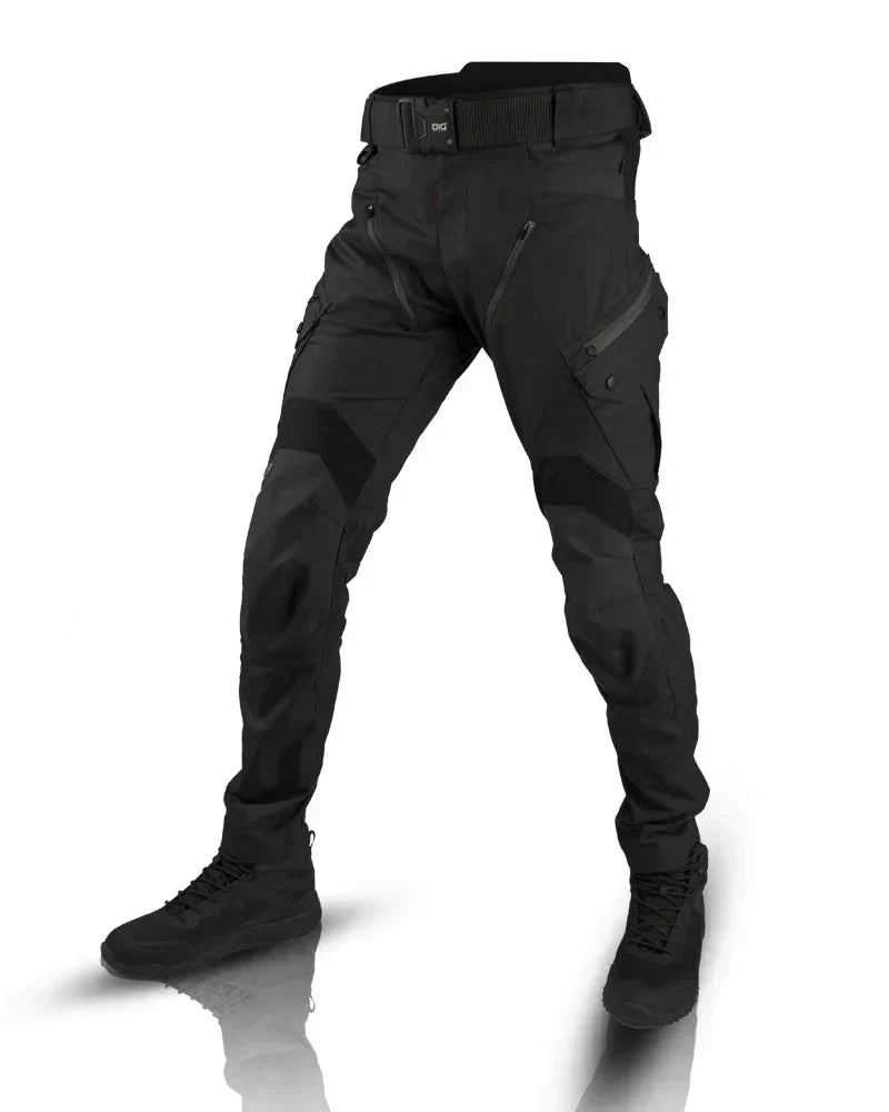 Vielseitige Herren Funktionshose mit Cargo-Taschen, perfekt als Arbeitshose oder Outdoorhose, anpassbar.