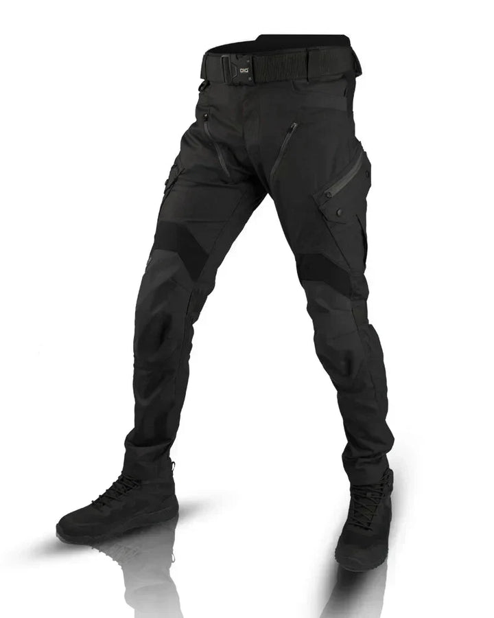 Vielseitige Herren Funktionshose mit Cargo-Taschen, perfekt als Arbeitshose oder Outdoorhose, anpassbar.