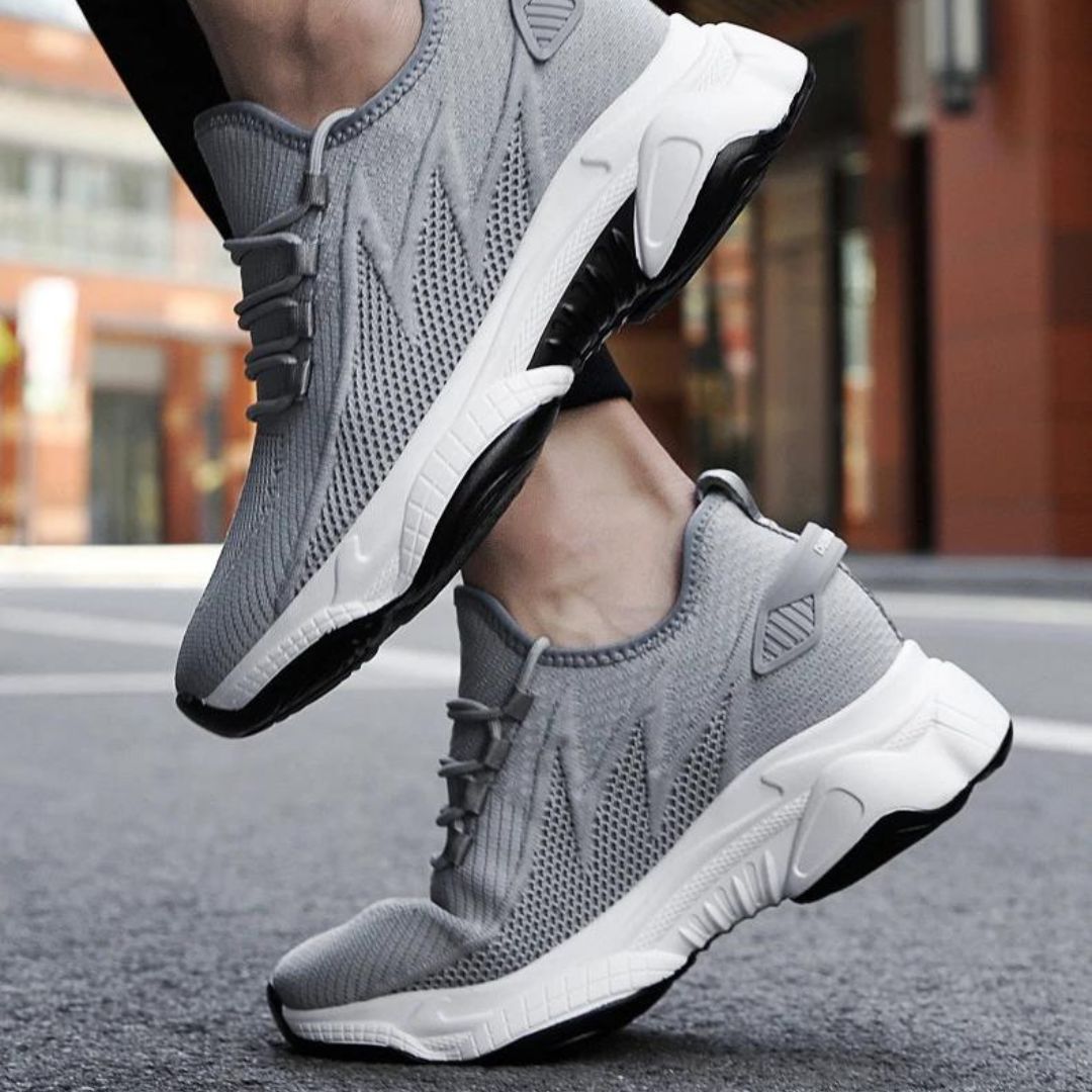 Hochwertige MaxLift Boost Herren Sneaker in Grau, diskreter Höhengewinn, ideal für jede Gelegenheit.