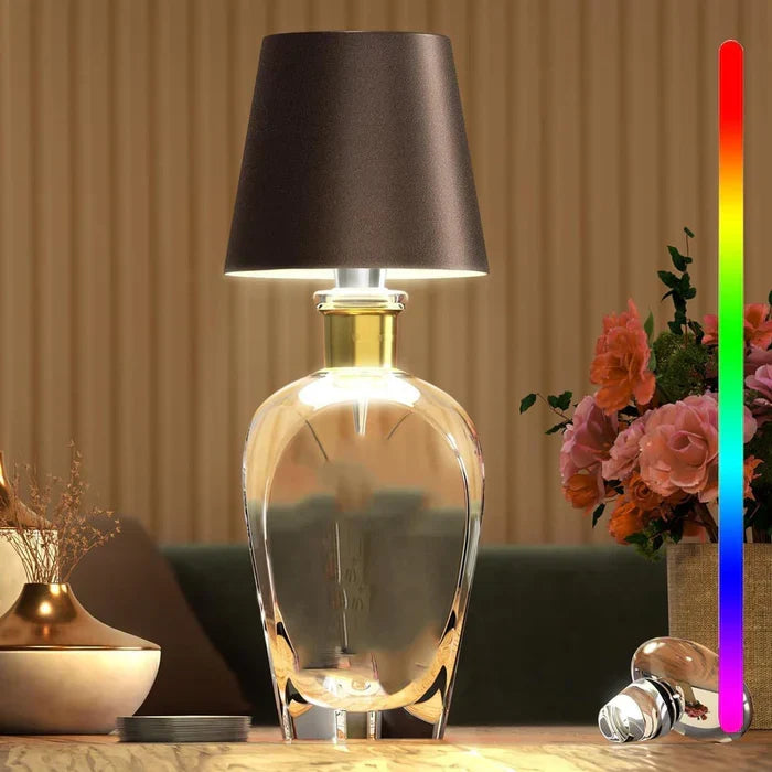Akku-betriebene LED Lampe für Tisch, dimmbar und mit RGBIC Farben, perfektes Stimmungslicht.