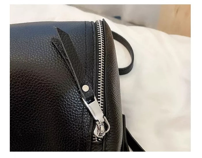 Modische Damen-Einkaufstasche. Zeitlose Schultertasche als schickes Fashion-Statement.