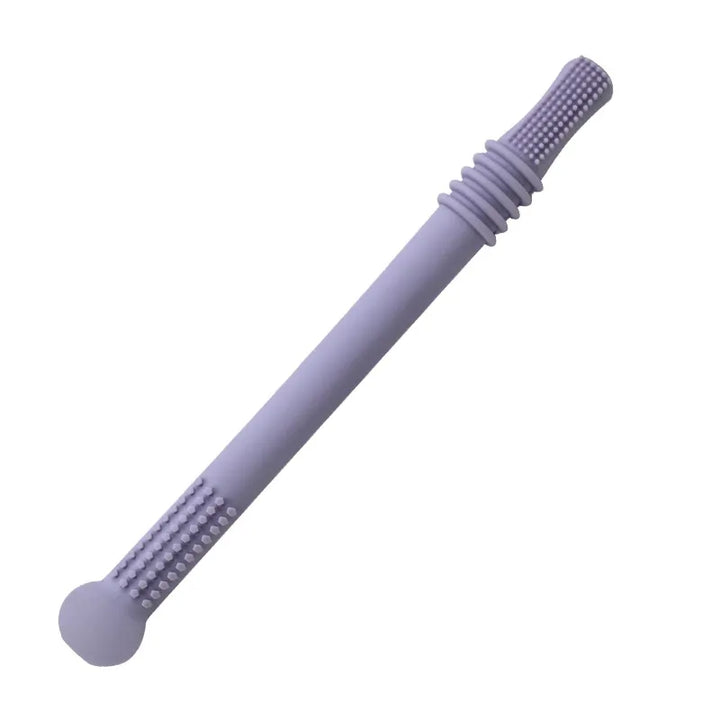 Ergonomisches Silikon Beißröhrchen, perfekt für kleine Babyhände, als Zahnungshilfe.