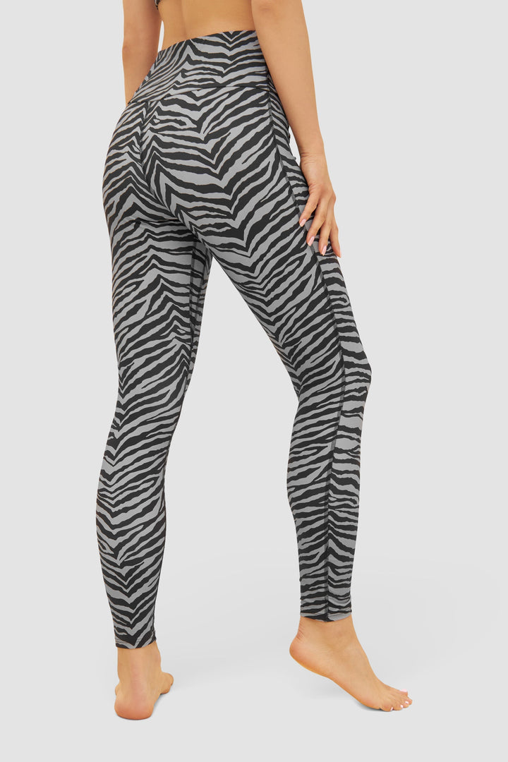 Vielseitige Damen Fitness Leggings für Yoga, Pilates und Training, bietet blickdichten Schutz und hohen Tragekomfort.