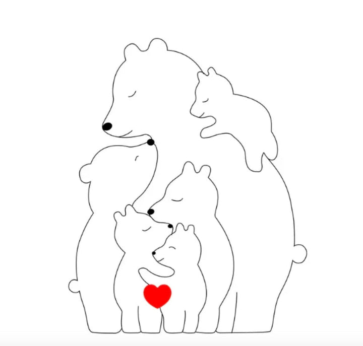 Holz Bärenfamilie in verschiedenen Größen; personalisiertes Familiengeschenk mit Namen als Dekoration.