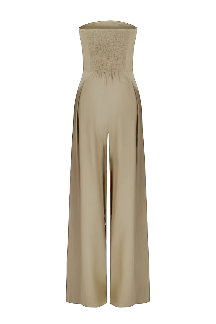 Eleganter Damen Einteiler, schulterfreier Jumpsuit für festliche Abendmode.