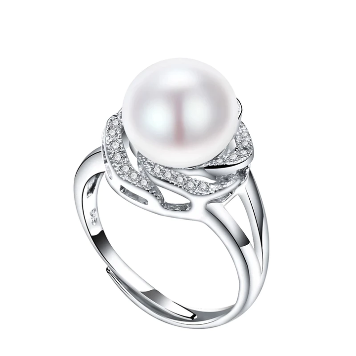 Eleganter Damen Verstellbarer Perlenring aus Silber mit glänzender Süßwasserperle. Handgefertigter, klassischer Schmuck.