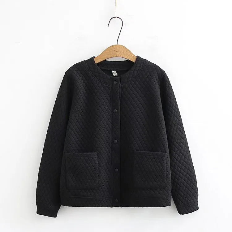 Damen Plus Size Strickjacke, kariert, langarm & komfortabel für ganzjährigen Stil.