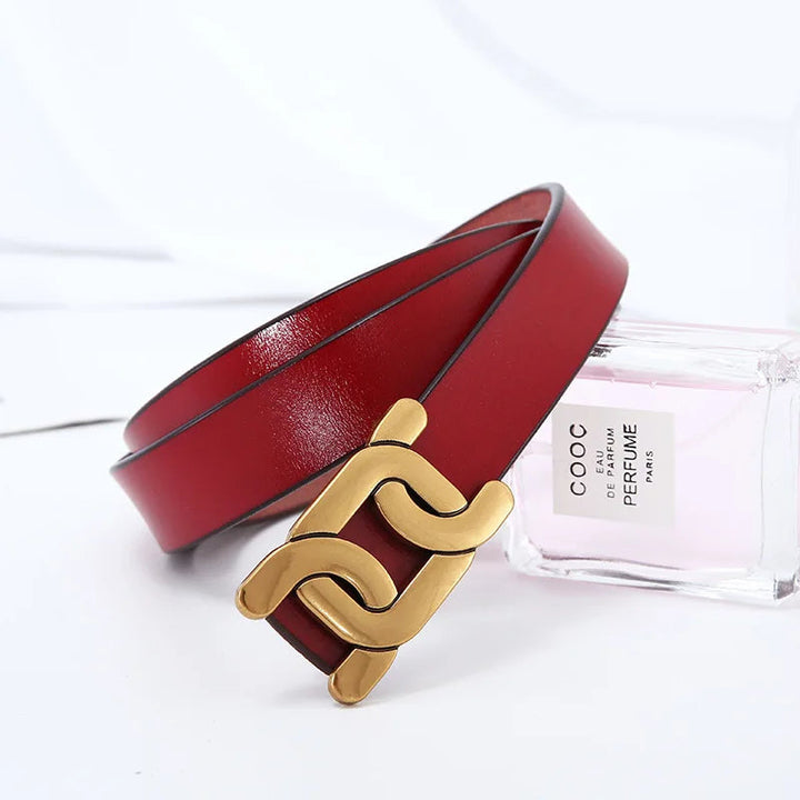 Vielseitiger Damen-Gürtel für elegante Outfits und Jeans. Hochwertiges Mode-Accessoire im italienischen Stil.