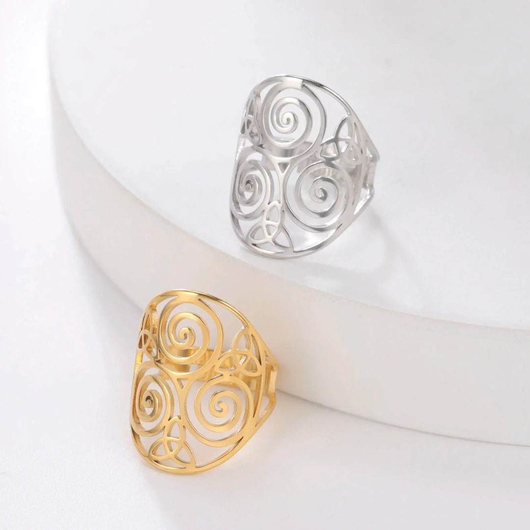 Damen Verstellbarer Triskel Ring aus Edelstahl, ideal als Symbolschmuck für Transformation & Esoterik.