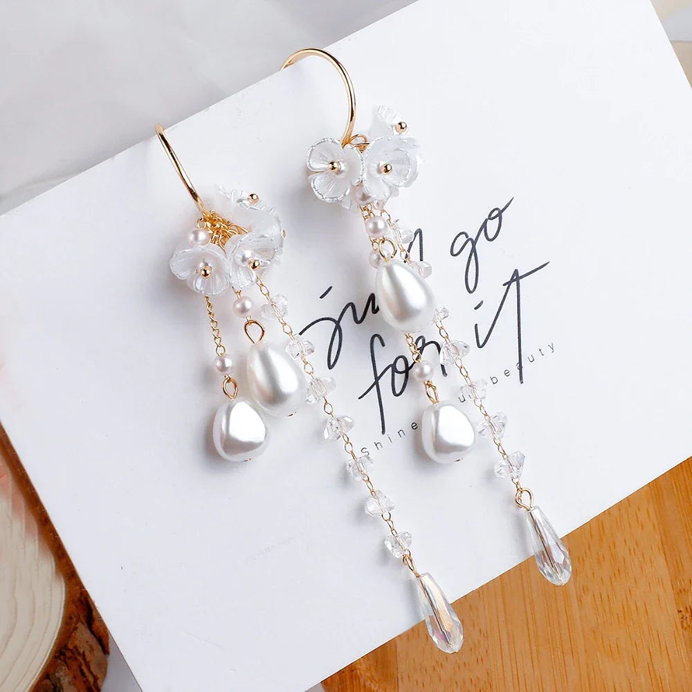 Elegante böhmische Perlen- & Kristallohrringe für Damen in Tropfenform, langer Modeschmuck.
