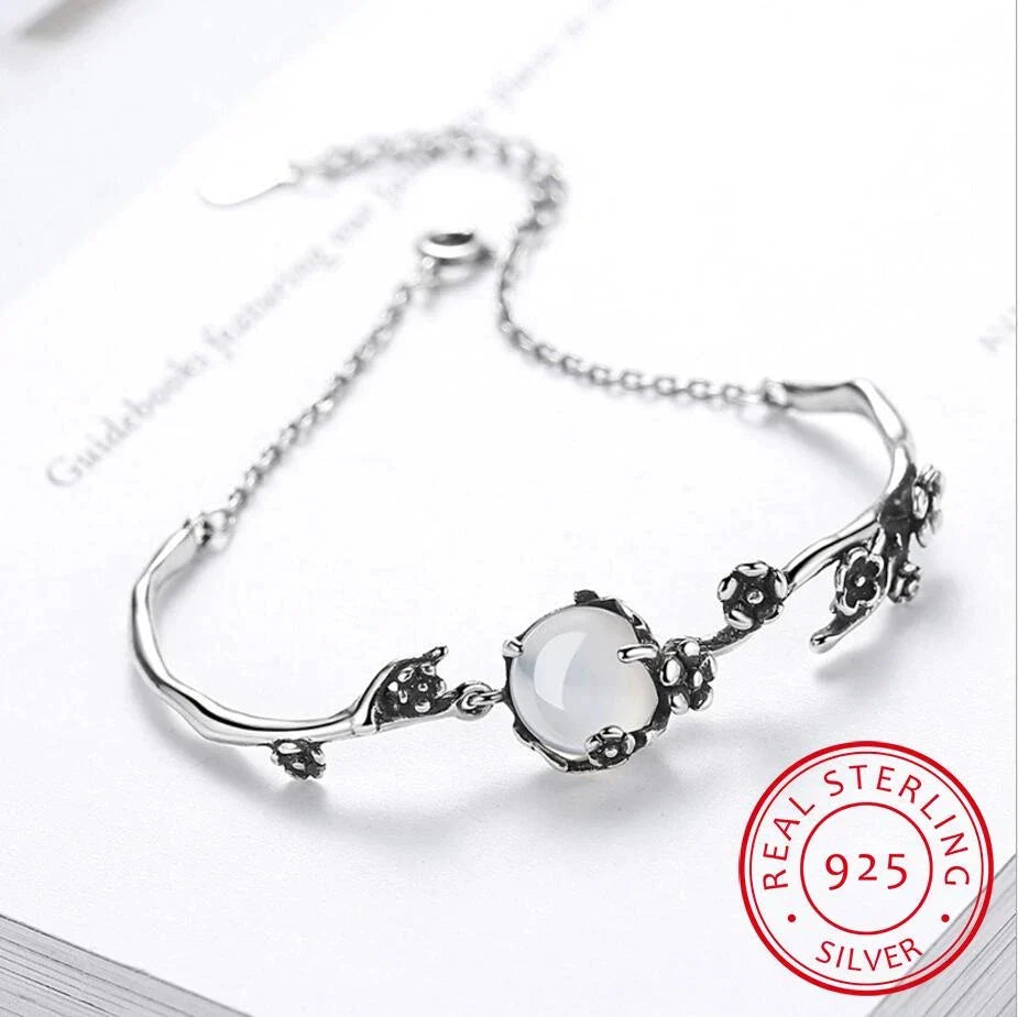 Damen Mondstein Silberarmband (925 Silber), elegant & beruhigend. Verstellbares Edelsteinschmuckstück.