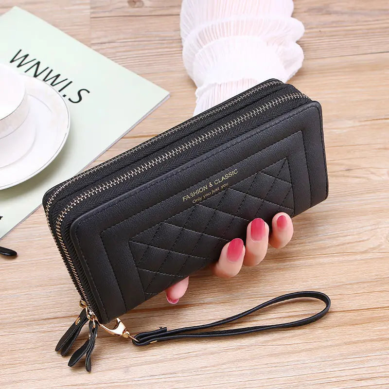 Damen Luxus Clutch mit Doppelreißverschluss in Schwarz, perfekt für elegante Anlässe und organisiertes Verstauen.