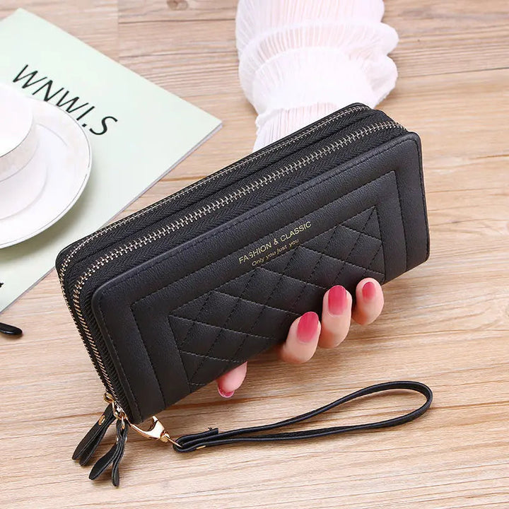 Damen Luxus Clutch mit Doppelreißverschluss in Schwarz, perfekt für elegante Anlässe und organisiertes Verstauen.