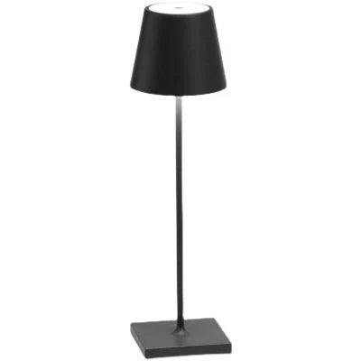 Sanfte, dimmbare LED Tischlampe schafft gemütliches Licht. Perfekte Akku-Lampe für Wohnzimmer oder Balkon.