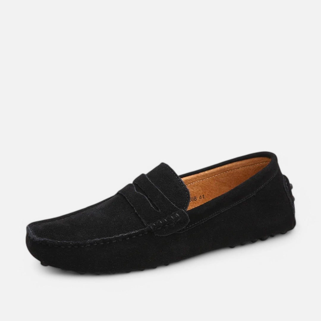 Robuste Herren Loafer als perfekte Sommerschuhe, mit Fokus auf Stil & Tragegefühl.