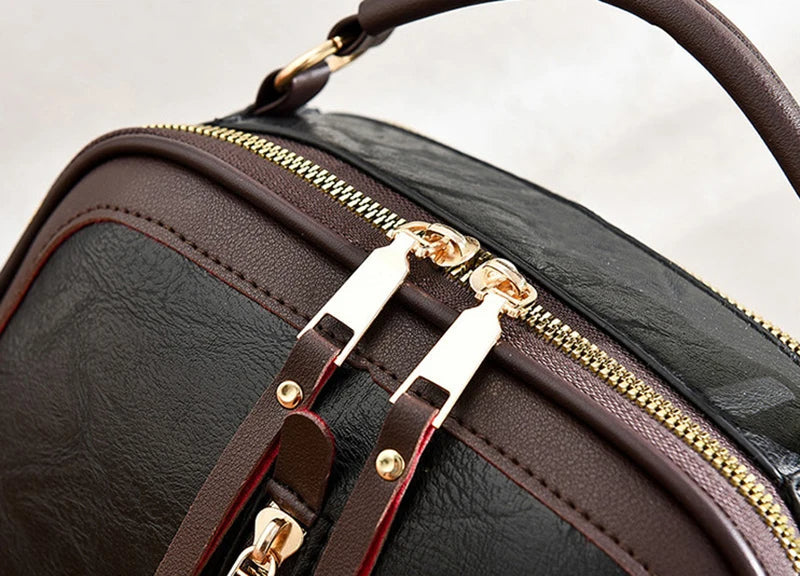 Stilvolle Abendtasche für Damen mit edlem Alligator-Muster. Luxuriöses Mode-Accessoire.
