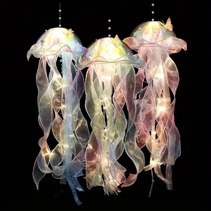 Quallenlampe Unterwasserwelt Nachtlicht für Kinderzimmer, faszinierende Schlafhilfe mit Farbwechsel.