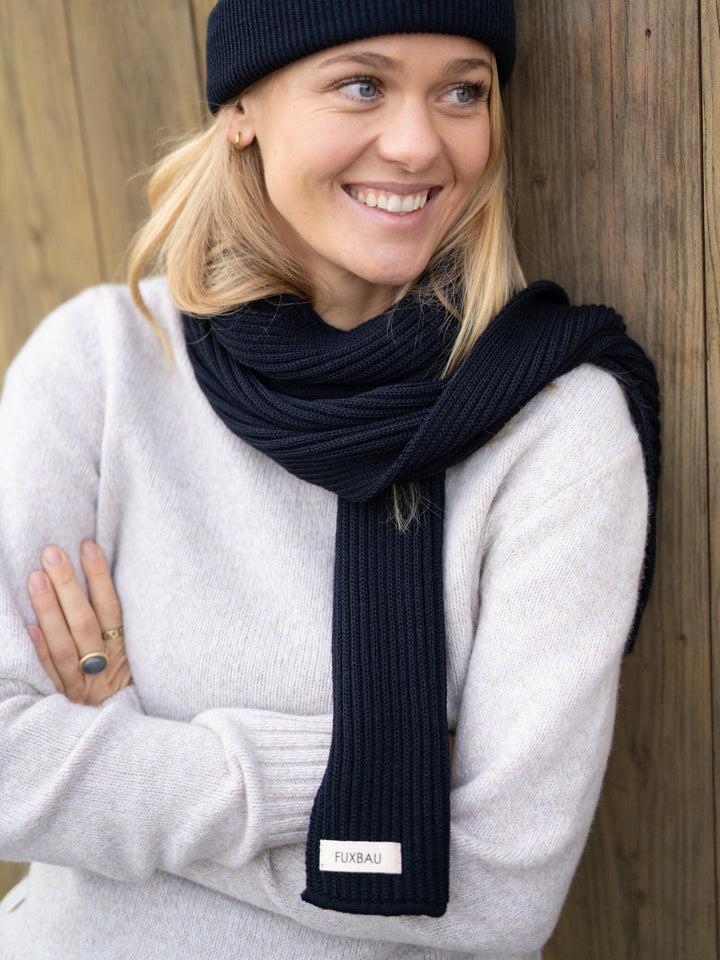 Vielseitiger Damen Merino Schurwollschal, ideal warm für kalte Wintertage. Stylisches & weiches Accessoire.