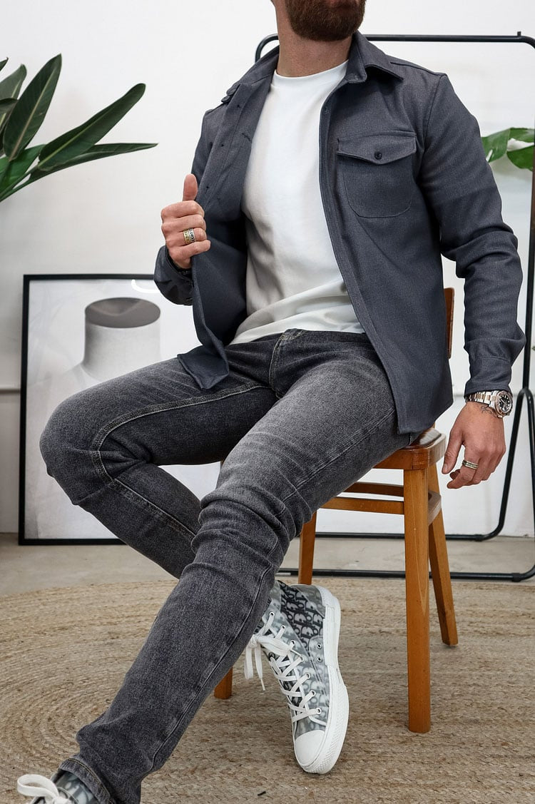 Freizeitjacke für Herren, Slim Fit Design, komfortabel und stilvoll für den Alltag.
