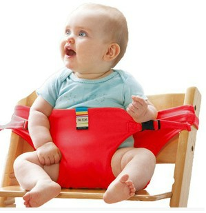 Hochstuhl-Sitzgurt sichert Baby zuverlässig während Essenszeit & Spielzeit. Einfach zu montieren.