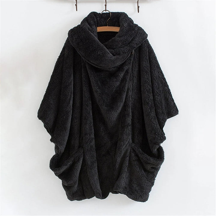 Warme Übergröße Damen Windjacke mit Kapuze. Stylische Herbst- und Wintermode für jede Figur.