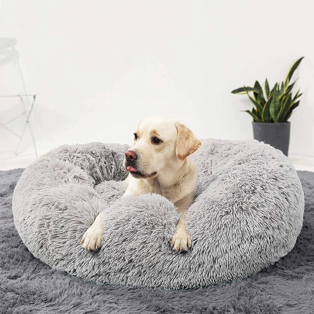 Rundes, weiches Anti-Angst Hundebett für Tiefschlaf & Entspannung. Gemütlicher Schlafplatz für Haustiere.