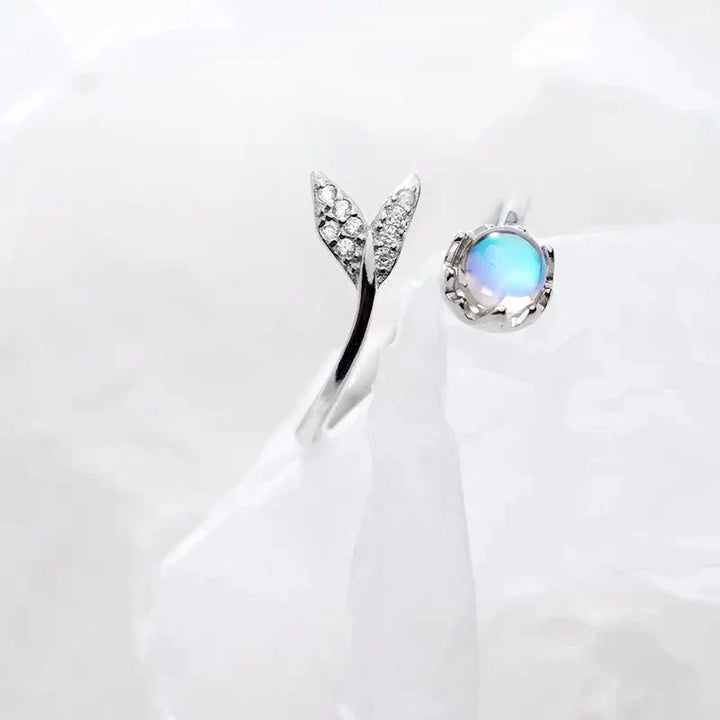 Eleganter Damen Mondsteinring aus Sterlingsilber, verstellbar. Symbolisiert Balance & Spiritualität.