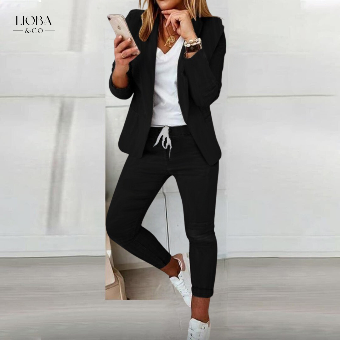Vielseitiges Damen Hosenanzug Set mit Blazer und Hose. Eleganter 2-Teiler für Büro & Freizeit.