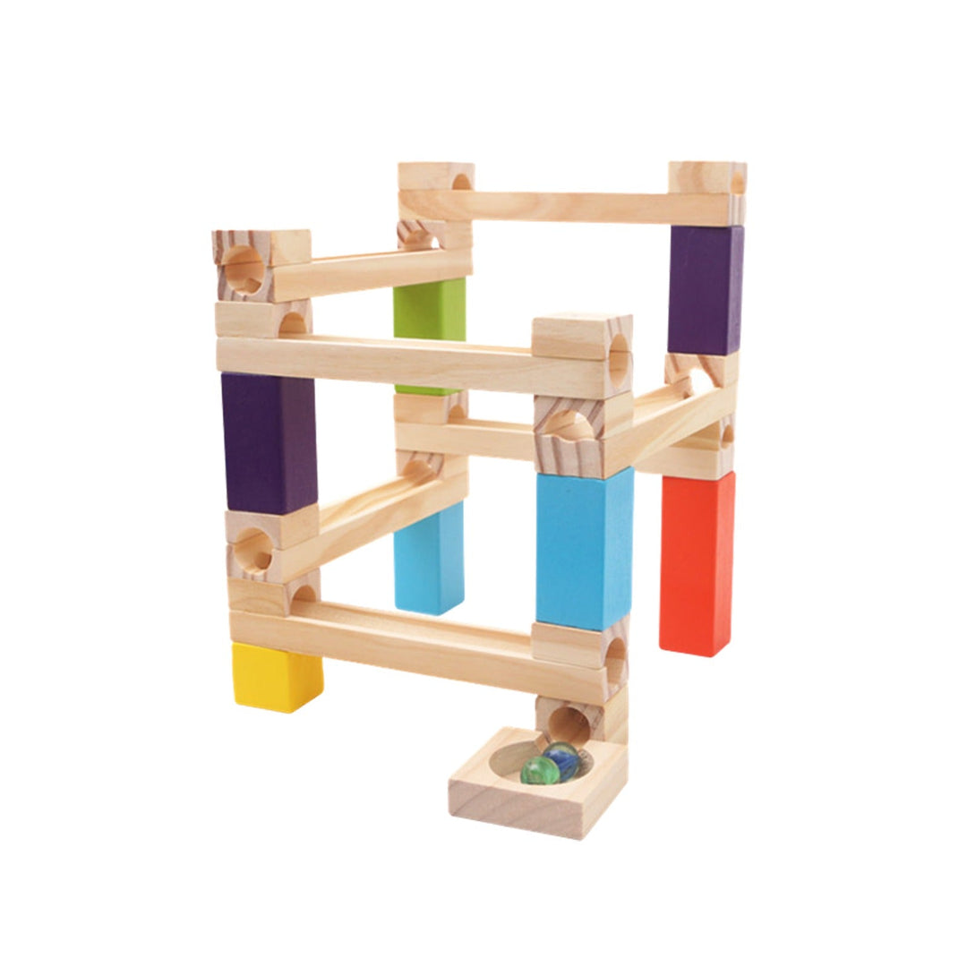 Modularer Holzkullerbahn-Bausatz: Vielfältige Bausteine für kreatives Spiel & logisches Denken bei Kindern.