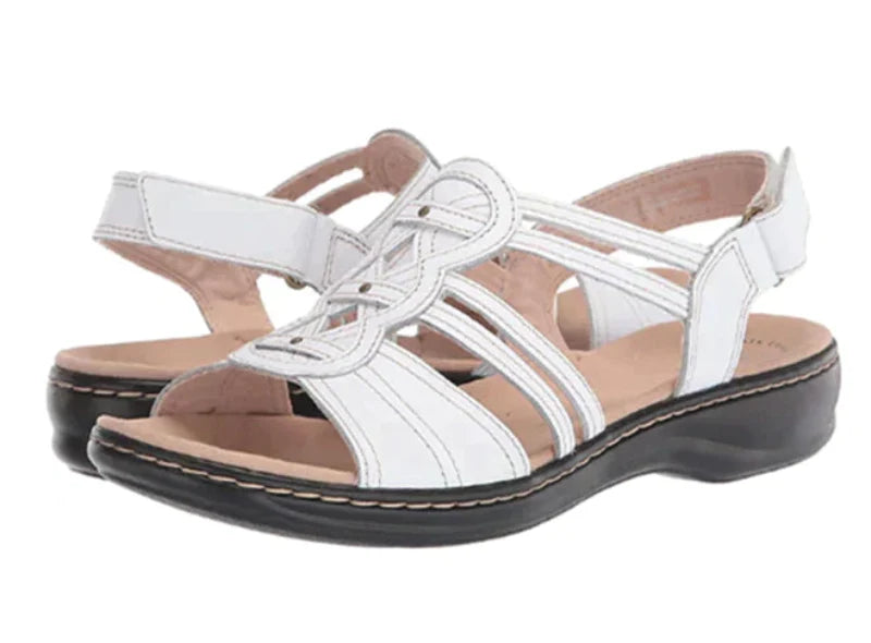 Damen Orthopädische Sandalen in beige, bequem & schmerzlindernd. Perfekte Sommerschuhe für gesunde Füße.