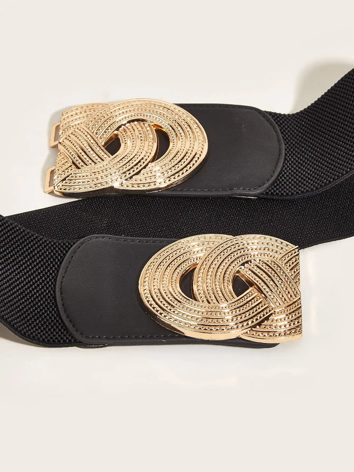 Französischer Kummerbund für Damen, elegant mit Schnallen, als modisches Accessoire zu Kleidern.
