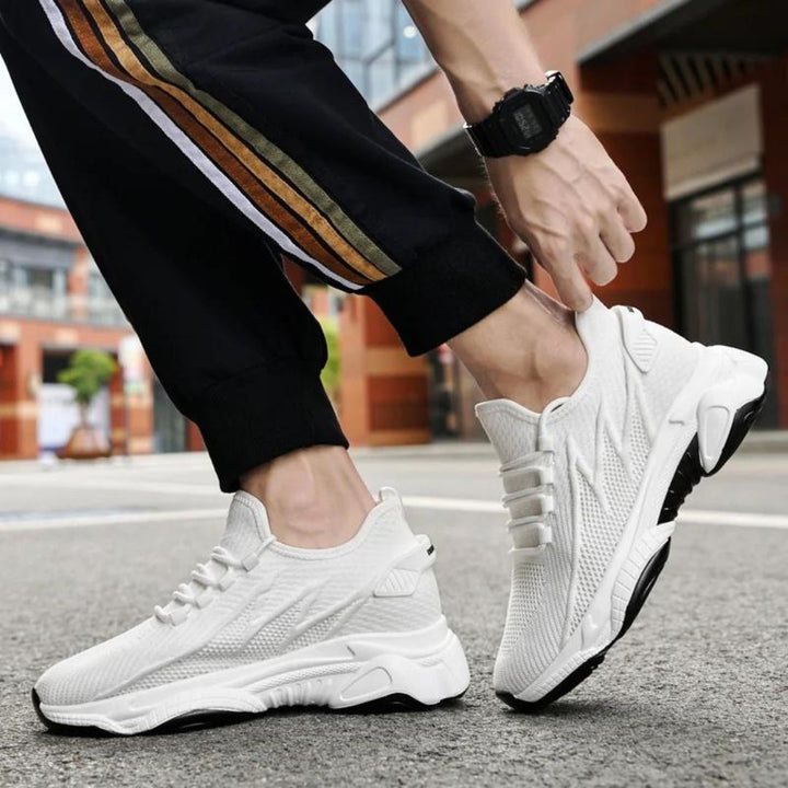 Stilvolle Herren Erhöhungsschuhe, MaxLift Sneaker, diskret 7cm größer, ideal für Business Casual.