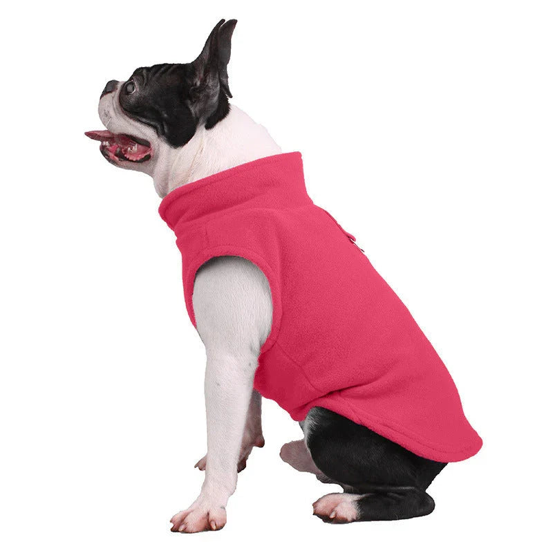 Dunkelblaue Hundejacke, wasserdicht & atmungsaktiv, bietet optimalen Wetterschutz bei Outdoor-Aktivitäten.