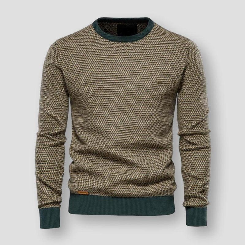 Komfortabler Herren Strickpullover in warmem Orange. Legeres Oberteil für Herbst und Winter, ideal für Männer.