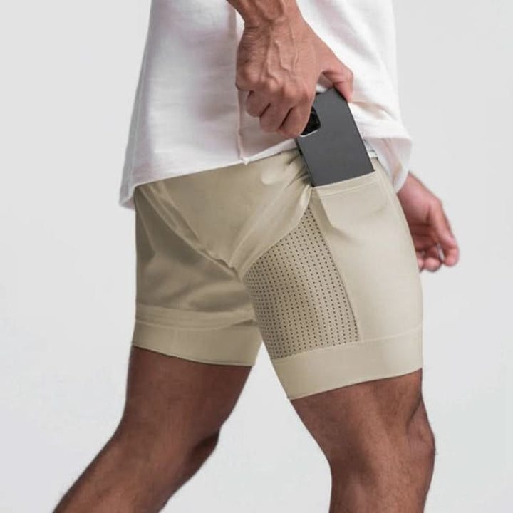 Vielseitige Herren 2-in-1 Sportshorts, ideal für Training, Fitness und Sommer.