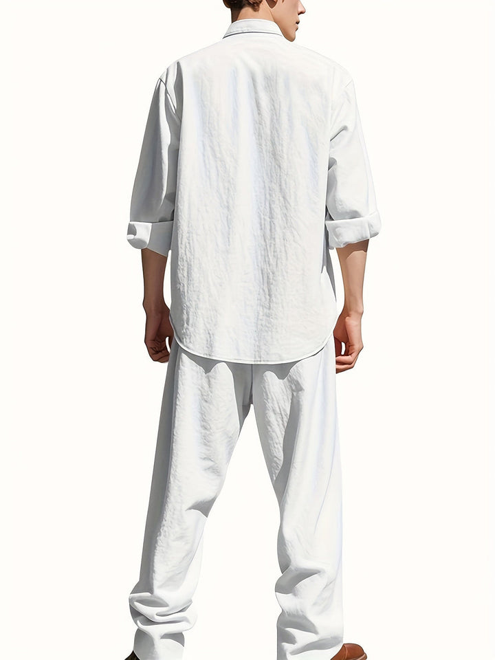 Modernes Herren Sommer Set: Stehkragen Hemd & bequeme Hose im Relaxed Fit für Freizeit.