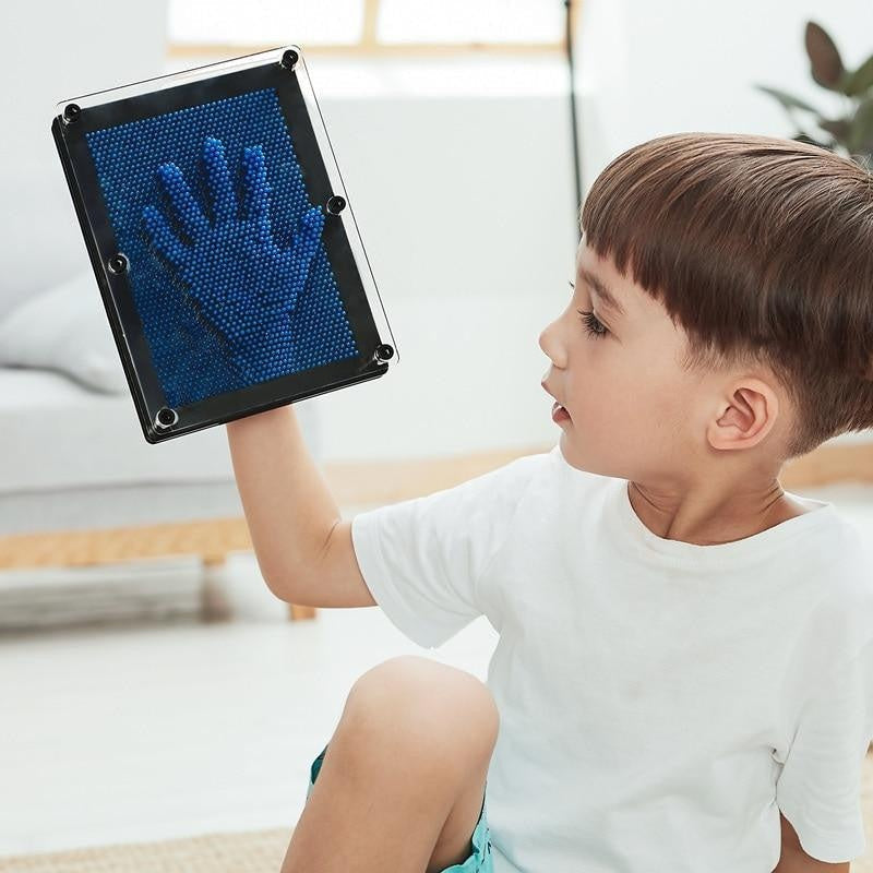 3D Pin Art Eindrucksbrett für taktiles Spiel und kreative Formen, ideal zur Schreibtischdekoration.