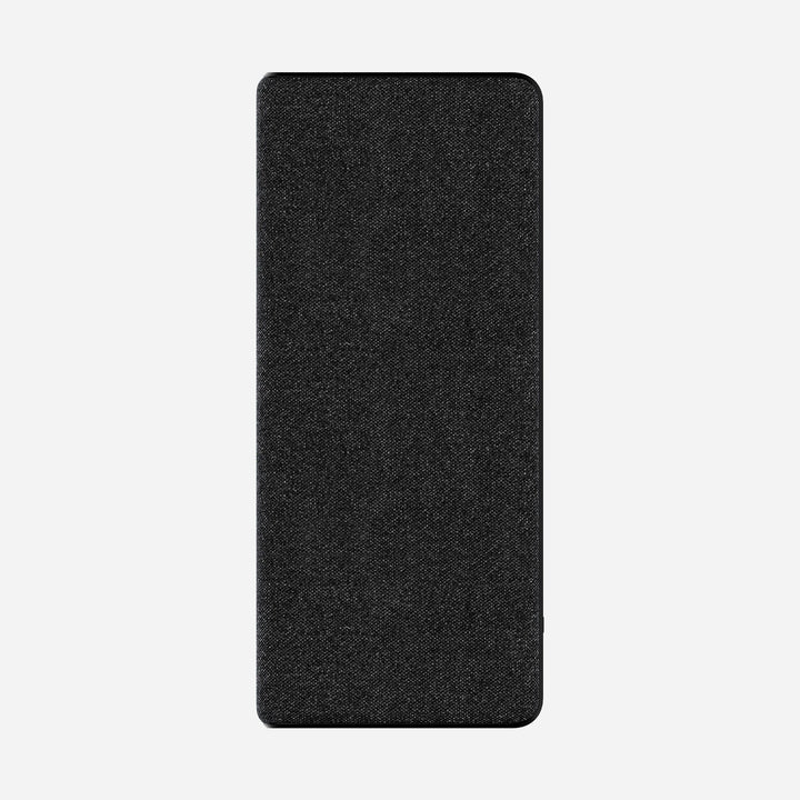 Tragbare 25000 mAh Powerbank für schnelle 100W USB-C Ladung von Laptops, Tablets & Smartphones auf Reisen.
