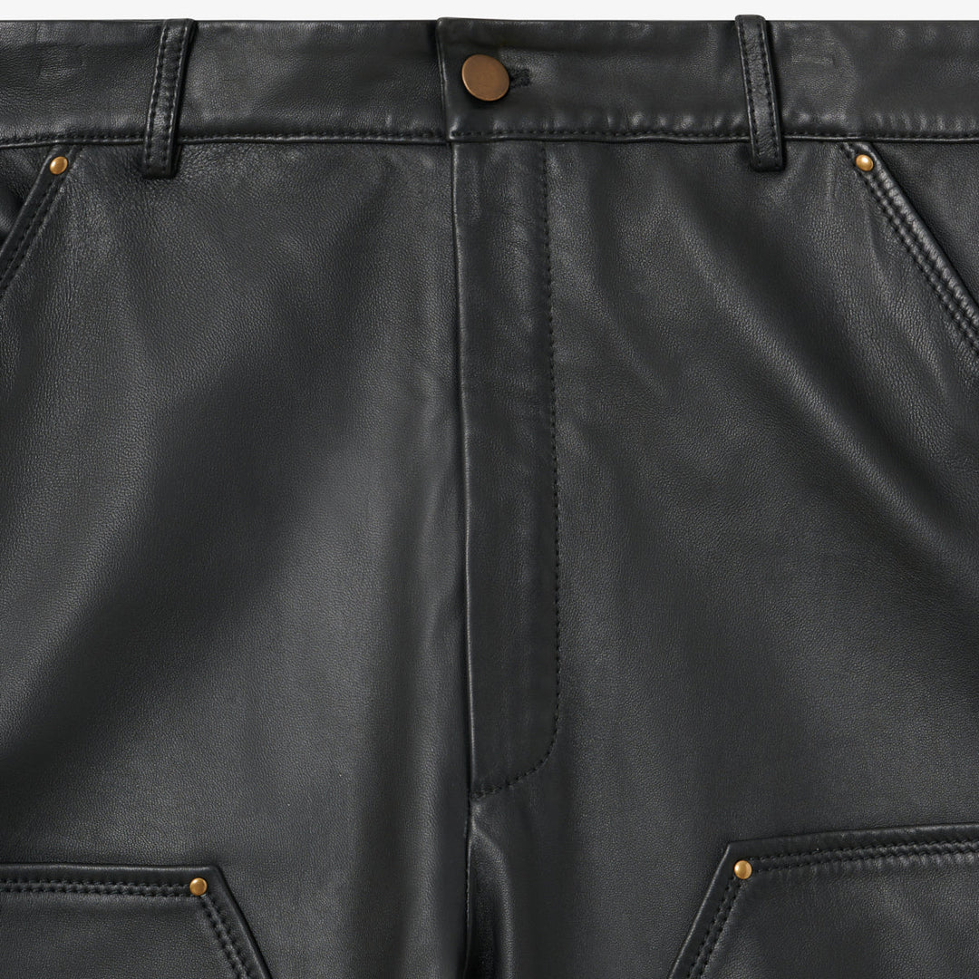 Schwarze Herren Motorradhose aus Leder, mit doppeltem Kniebereich, robust und stilvoll für die Fahrt.