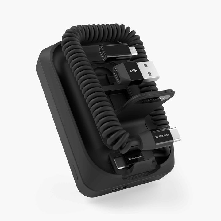 Kompakte magnetische 10000 mAh Powerbank zum Aufladen von Handys, ideal für Reise und Alltag.