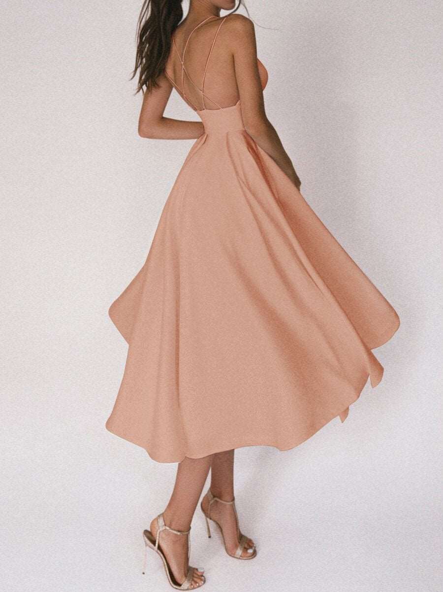 Damen Sommerkleid mit dünnen Spaghettiträgern und V-Ausschnitt, bequem und elegant.