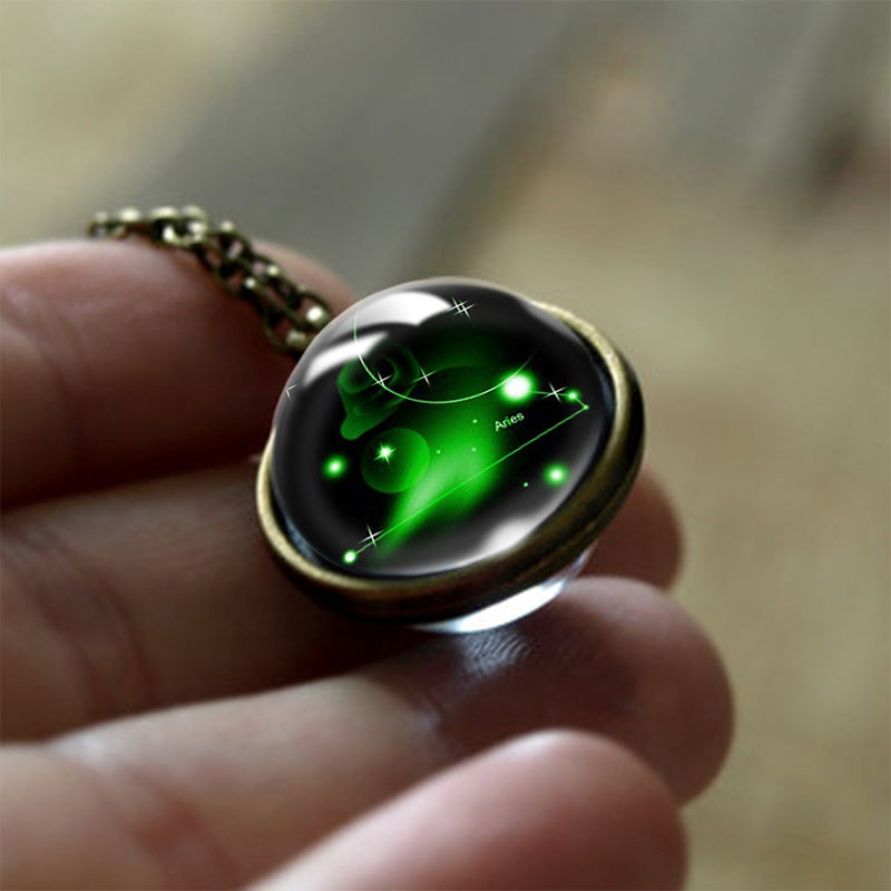 Hochwertiger Glas-Kettenanhänger mit Sternzeichen-Symbol, Damenschmuck für spirituelle Energie.